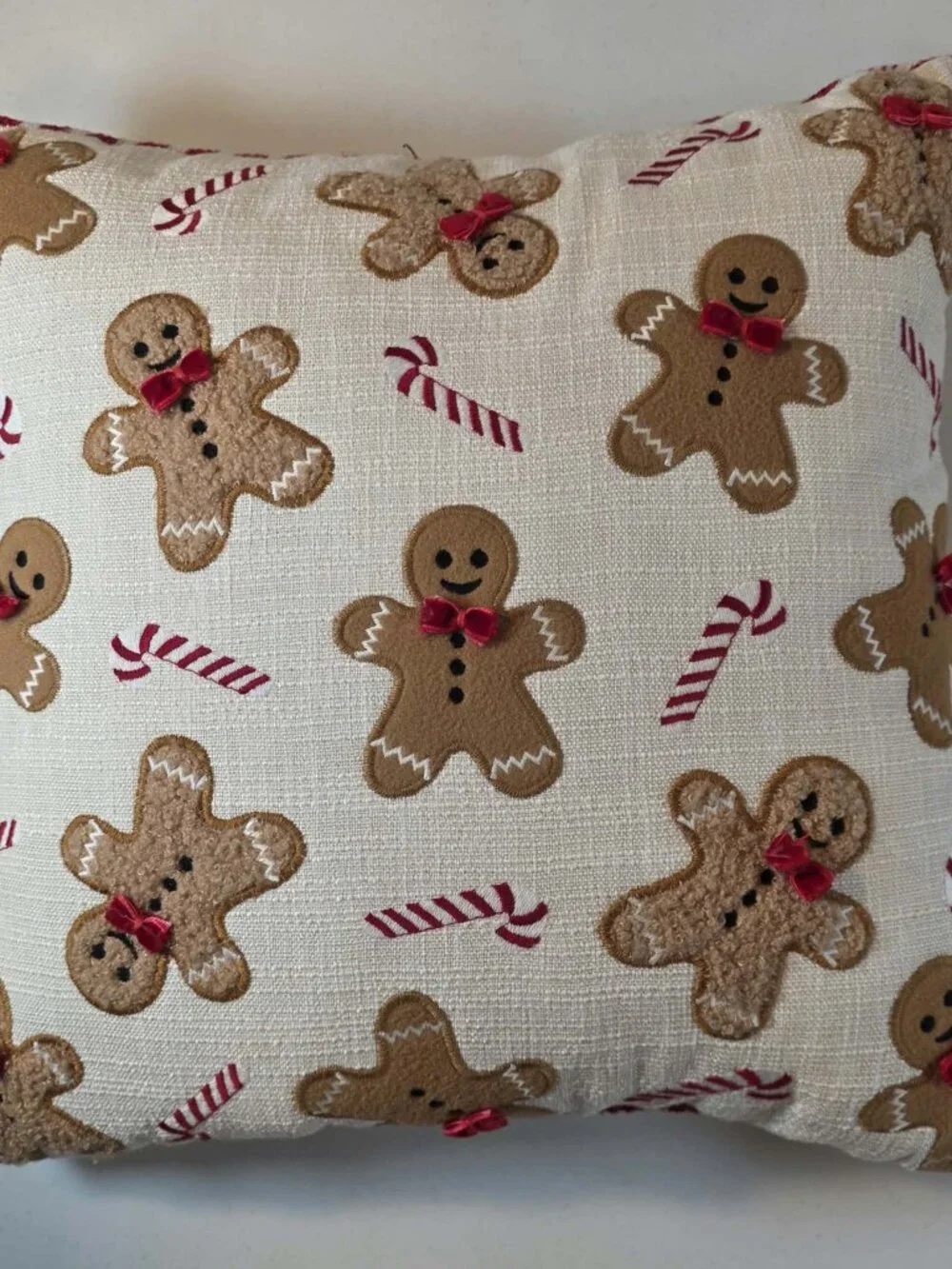 GINGERBREAD MAN CANDY CANE THROW PILLOWS CHRISTMAS FESTIVE HOLIDAY (2) 16 X 16